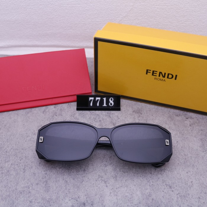 Blue light blocking sunglasses with the box and case ,G25-493-495