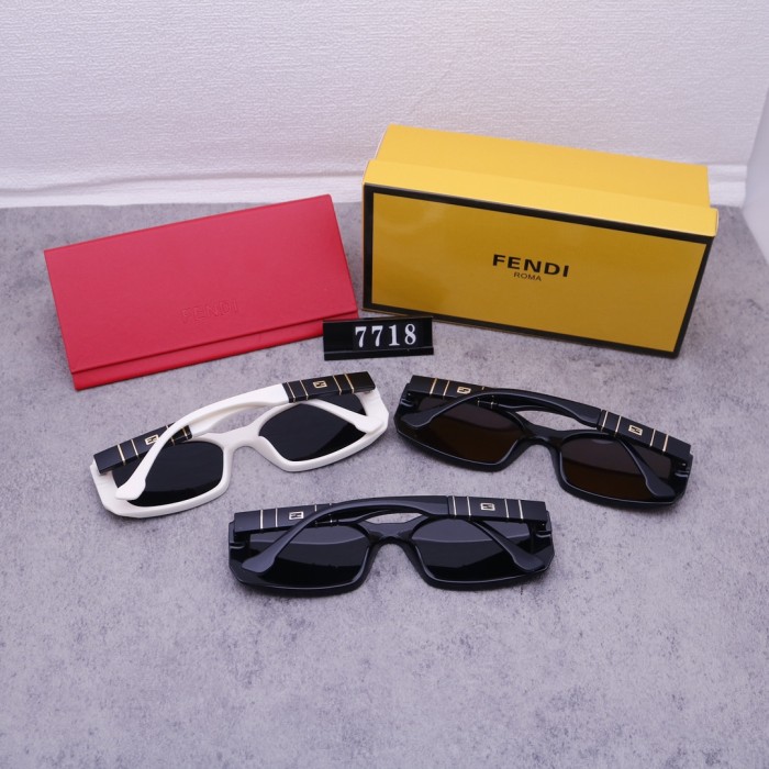 Blue light blocking sunglasses with the box and case ,G25-493-495
