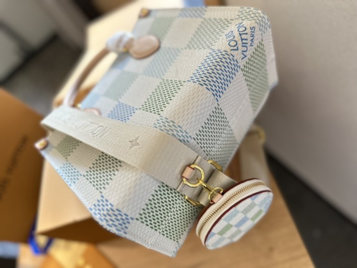 Split leather bag ,3A , size 25cm ,no box,  B68-6167