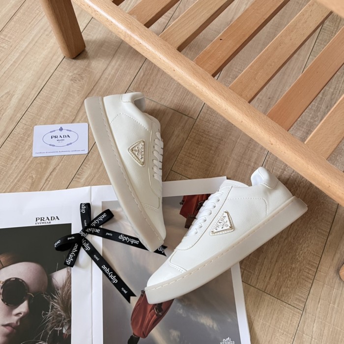 Women runner flat shoes,  size 35-40, SS70-2004