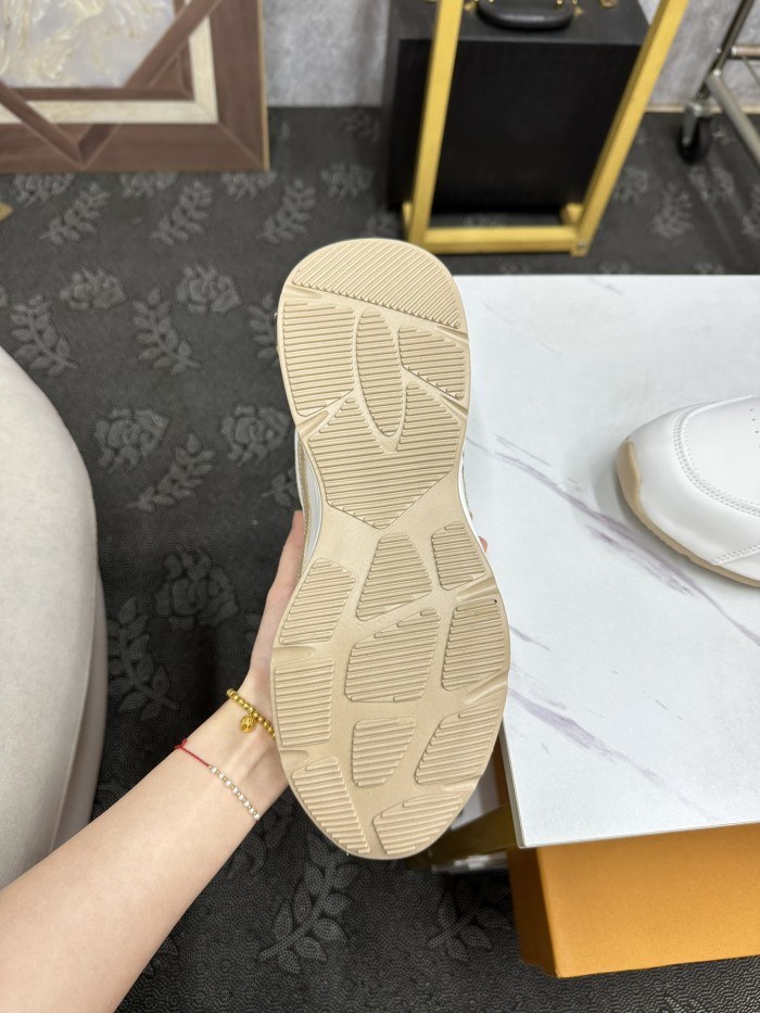 Men run flat shoes，size 39-45, SS98-487-488