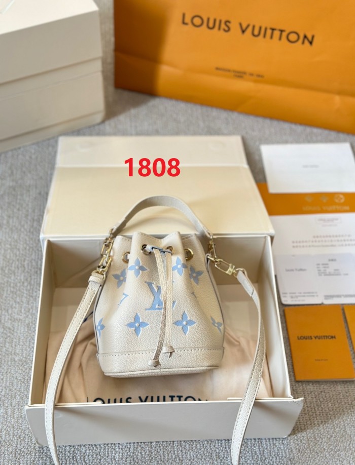 Split leather bag ,AAAA , size 13x16cm,no box,  B88-1808