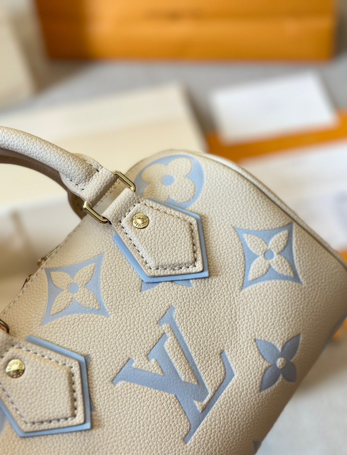 Split leather bag ,AAAA , size 20cm,no box,  B88-1807