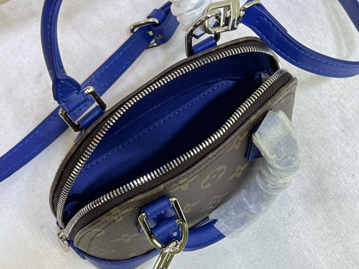 Split leather bag ,AAAA , size 18x12x8cm,no box,  B88-1821