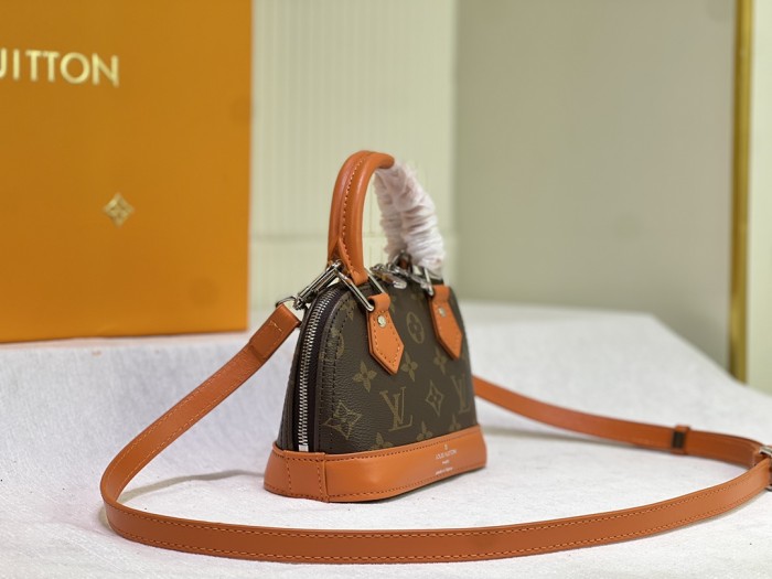 Split leather bag ,AAAA , size 18x12x8cm,no box,  B88-1824