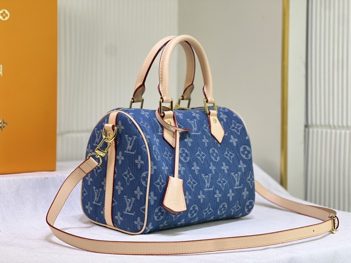Split leather bag ,AAAA , size 25x19x15cm,no box,  B88-1832