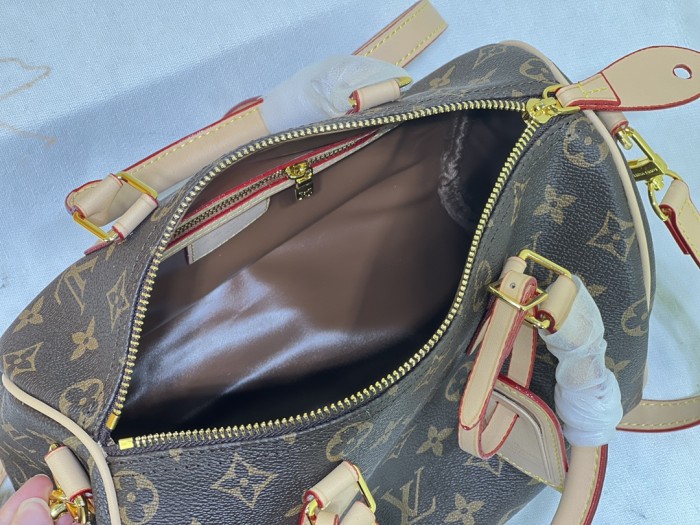 Split leather bag ,AAAA , size 25x15x15cm,no box,  B88-1839