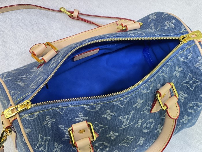 Split leather bag ,AAAA , size 25x19x15cm,no box,  B88-1832