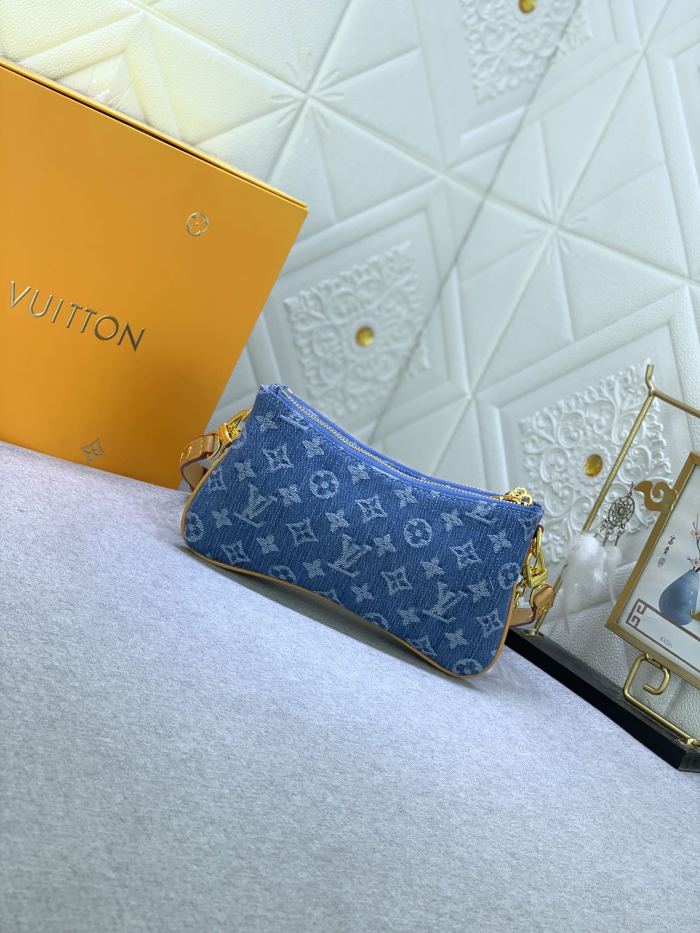 Split leather bag ,AAAA ,size 24x13x6cm,no box,  B88-1842