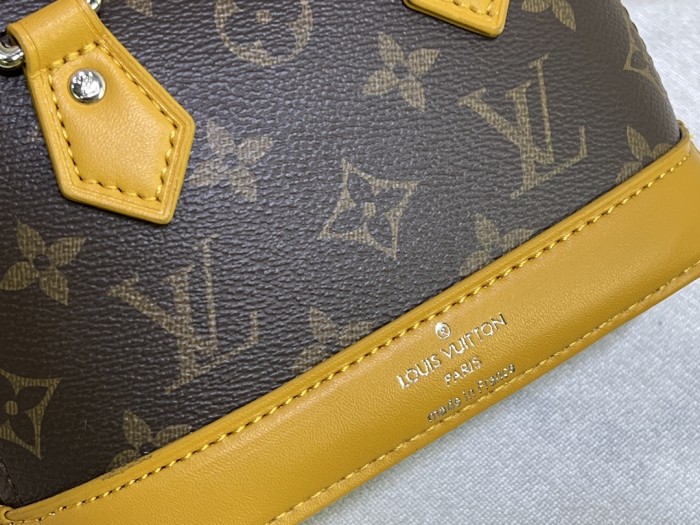Split leather bag ,AAAA , size 18x12x8cm,no box,  B88-1822