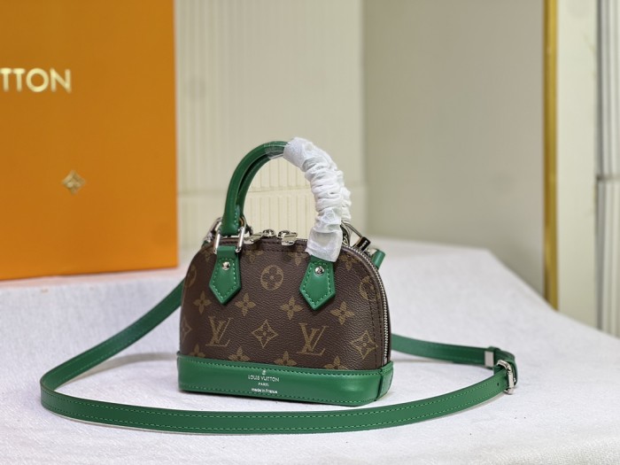 Split leather bag ,AAAA , size 18x12x8cm,no box,  B88-1823