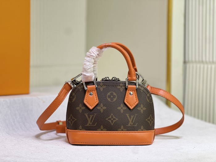 Split leather bag ,AAAA , size 18x12x8cm,no box,  B88-1824
