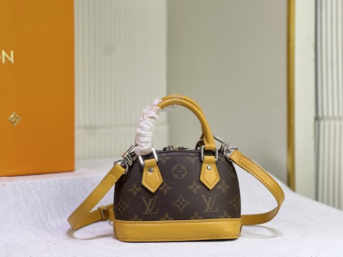Split leather bag ,AAAA , size 18x12x8cm,no box,  B88-1822