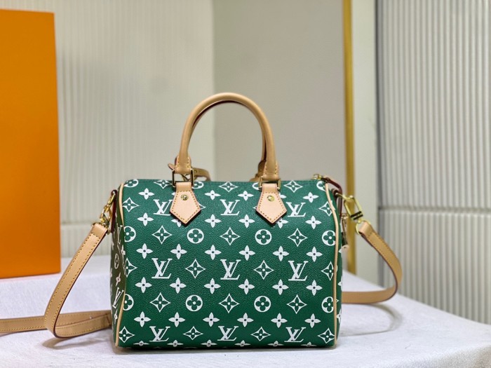 Split leather bag ,AAAA , size 25x15x15cm,no box,  B88-1836