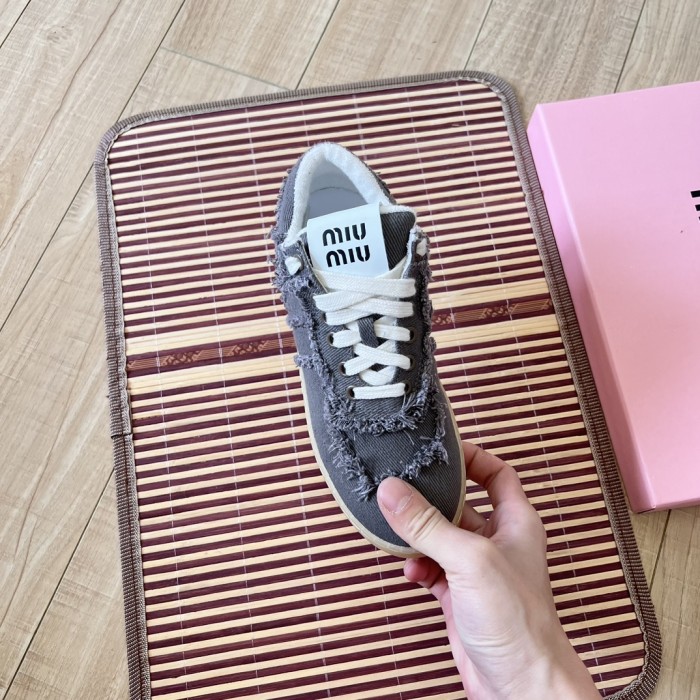 Women flat shoes,  size 35-40, SS60-2588-2591