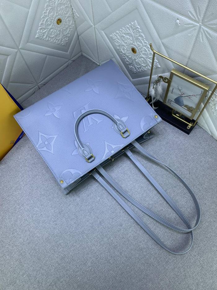 Leather bag ,5A ,size 34x26x13cm,no box,  B110-276