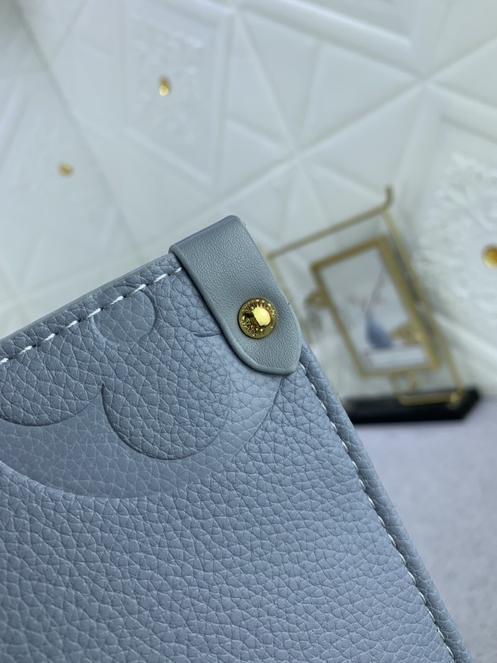 Leather bag ,5A ,size 34x26x13cm,no box,  B110-276