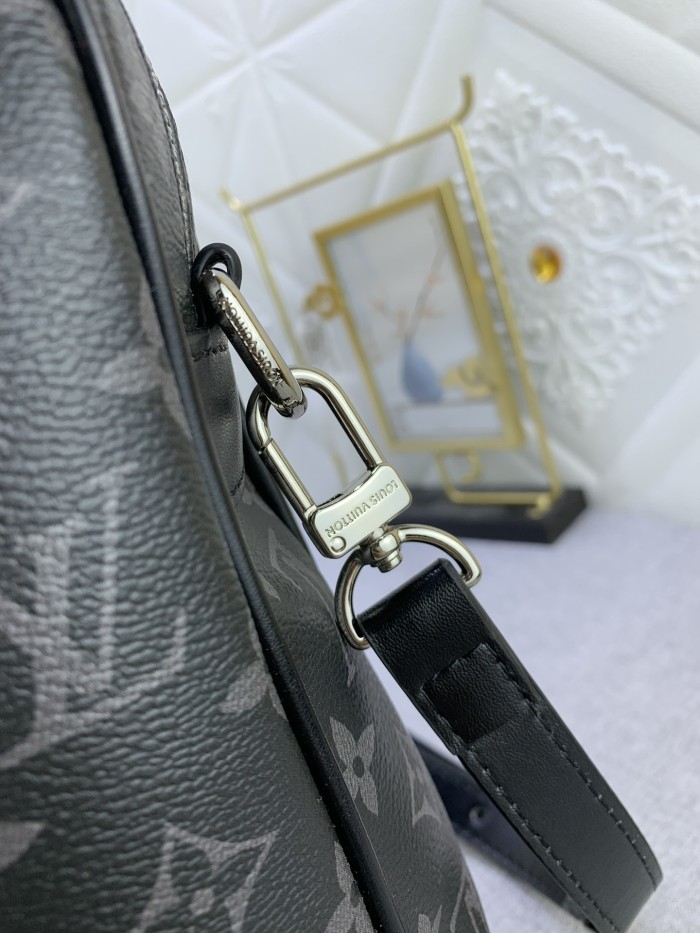 Leather bag ,5A ,size 36.5x27.5x6cm,no box,  B110-279