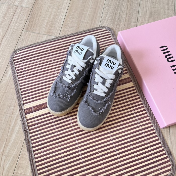 Women flat shoes,  size 35-40, SS60-2588-2591