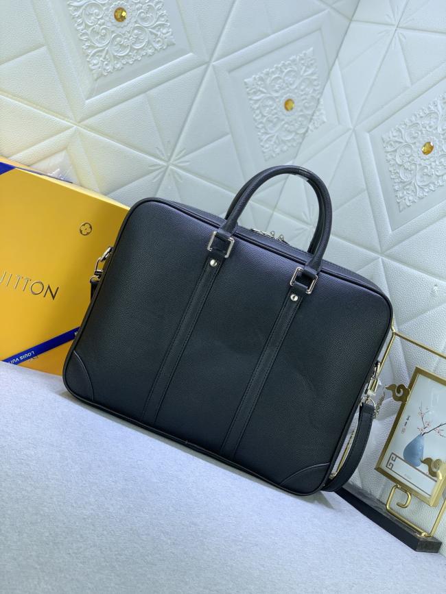 Leather bag ,5A ,size 36.5x27.5x6cm,no box, B110-277