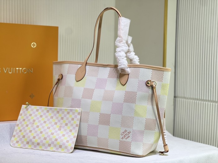 Leather bag ,5A ,size 32x29x17cm,no box,  B110-270