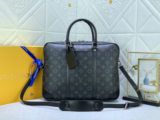 Leather bag ,5A ,size 36.5x27.5x6cm,no box, B110-279