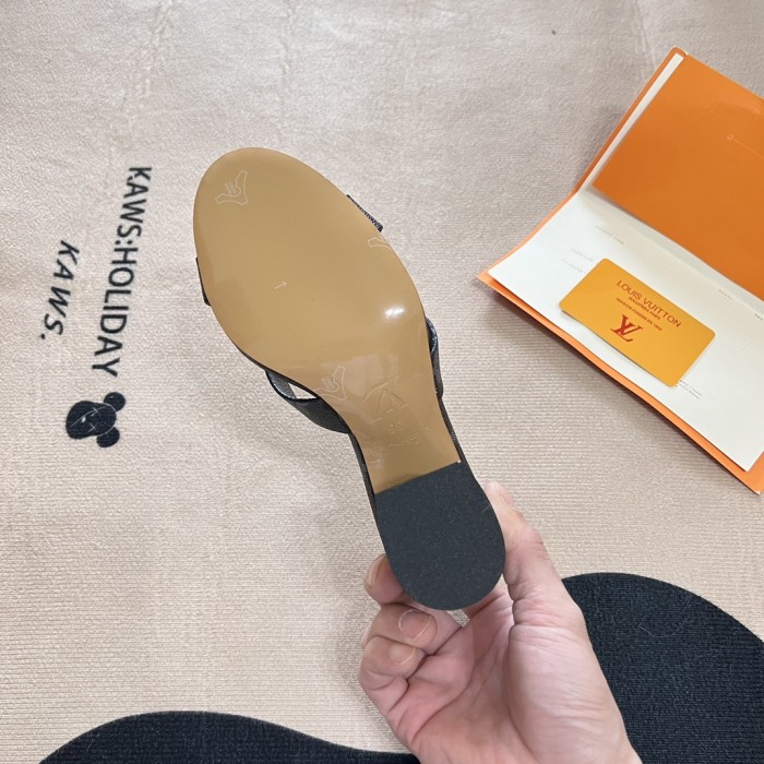 Women heel shoes,heel 7cm,size 35-40, SS60-2647-2649
