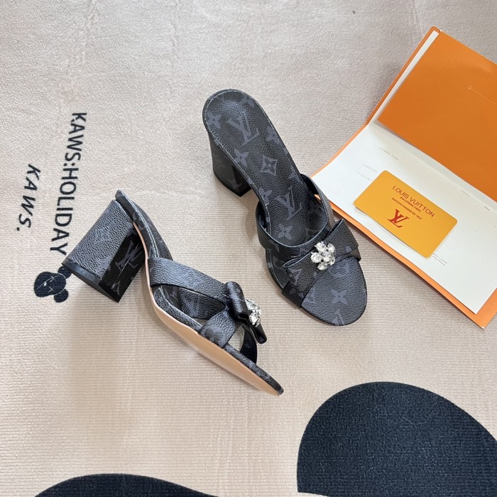 Women heel shoes,heel 7cm,size 35-40, SS60-2647-2649