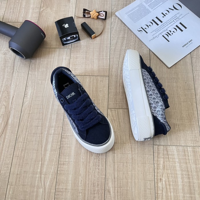 Women runner flat shoes,  size 35-40, SS70-2031-2037