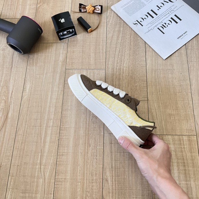 Women runner flat shoes,  size 35-40, SS70-2031-2037