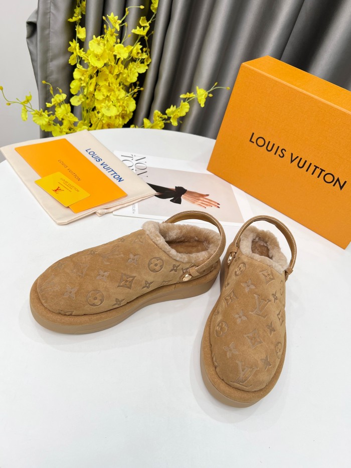 Women flat fur shoes,size 35-41，SS88-732-734