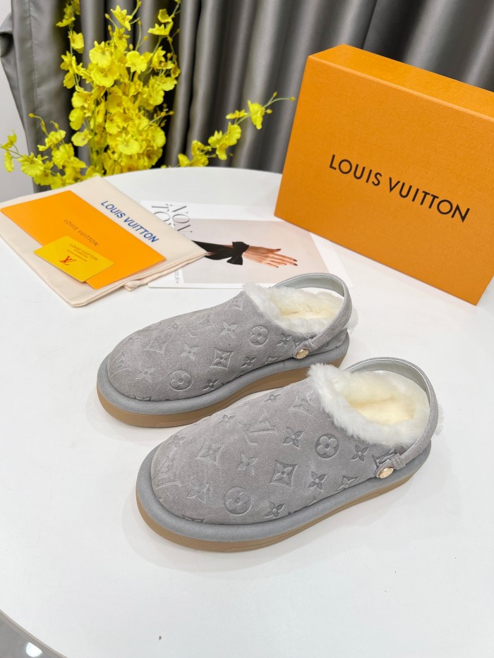 Women flat fur shoes,size 35-41，SS88-732-734