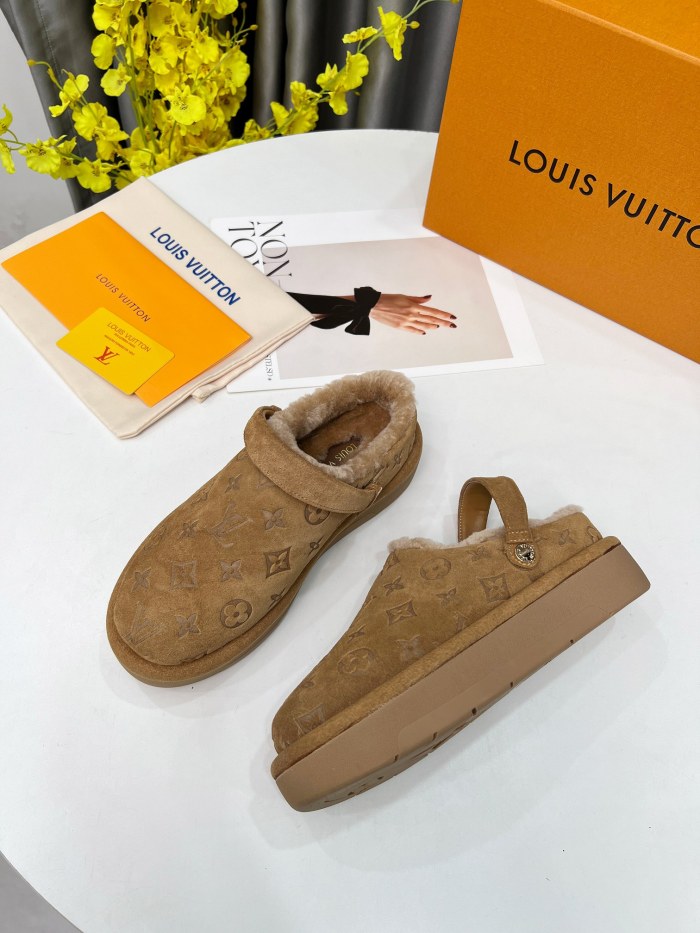 Women flat fur shoes,size 35-41，SS88-732-734