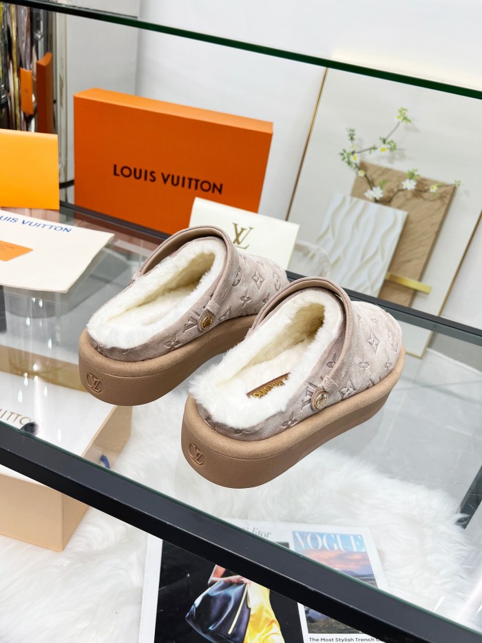 Women flat fur shoes,size 35-41，SS88-735-737