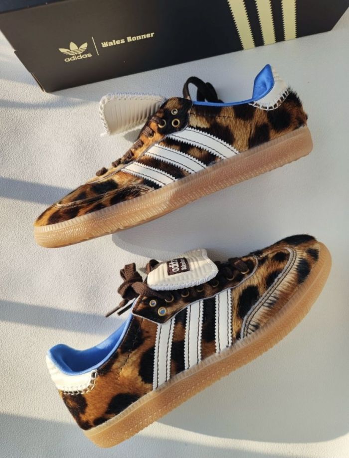 Women men sneaker shoes, with box,size 36-45，SS60-20-22