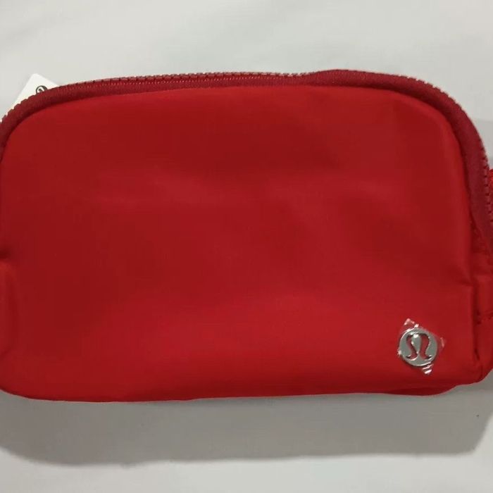 Waterproof nylon running yoga crossbody bag chest bag，size 19*5.5*13cm,B20-296-313