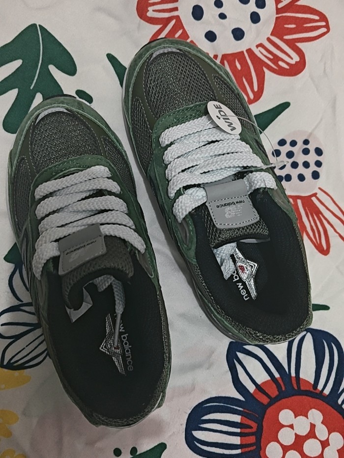 Kid's sneakers runner shoes, with box,size 26-32, SS60-2692-2696