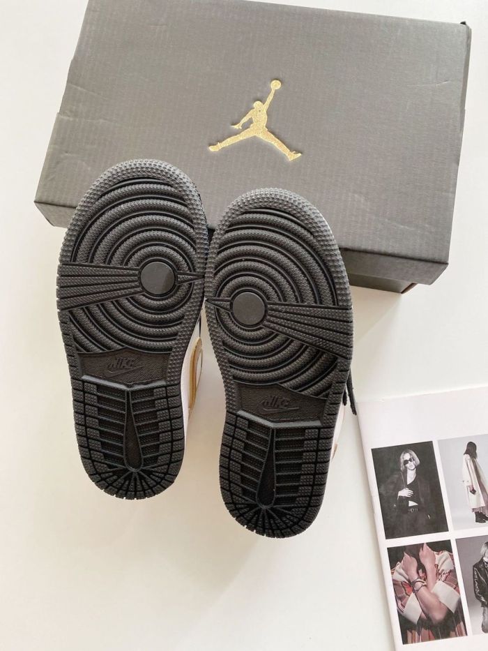 Kid's sneakers runner shoes, with box,size 26-37, SS60-2688-2691