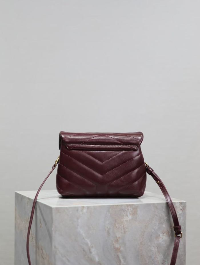 Leather bag Original Quality ,with box, with dust bag. size 20cm , B200-2