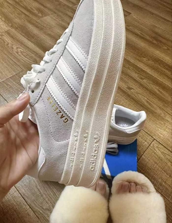 Women sneaker shoes,  size 35.5-40, SS60-2731-2755