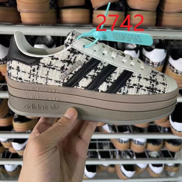 Women sneaker shoes,  size 35.5-40, SS60-2731-2755