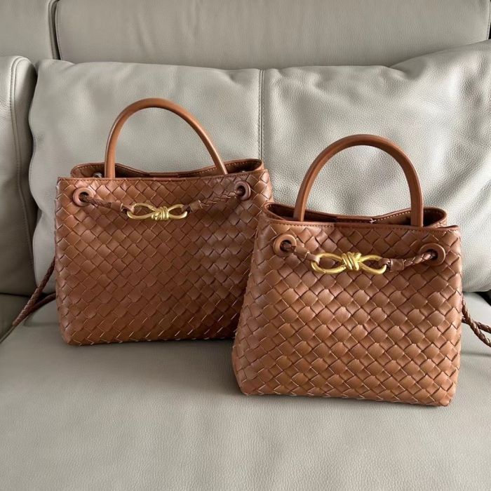 Split leather bag AAAA quality ,with box, with dust bag. size 26cm , B68-4-12