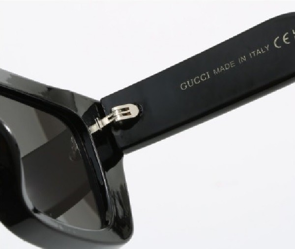 Blue light blocking sunglasses with the box and case ,G25-570-576