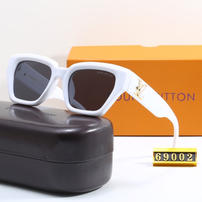 Blue light blocking sunglasses with the box and case ,G25-557-563