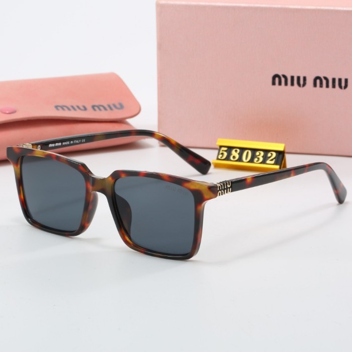 Blue light blocking sunglasses with the box and case ,G25-548-556