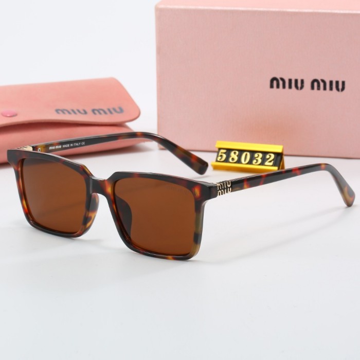 Blue light blocking sunglasses with the box and case ,G25-548-556