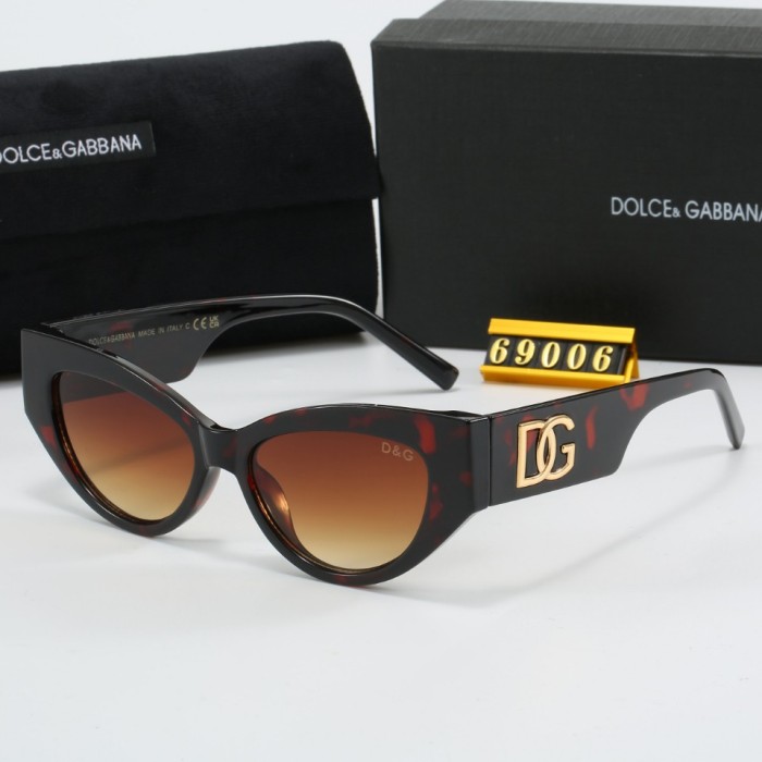 Blue light blocking sunglasses with the box and case ,G25-629-637