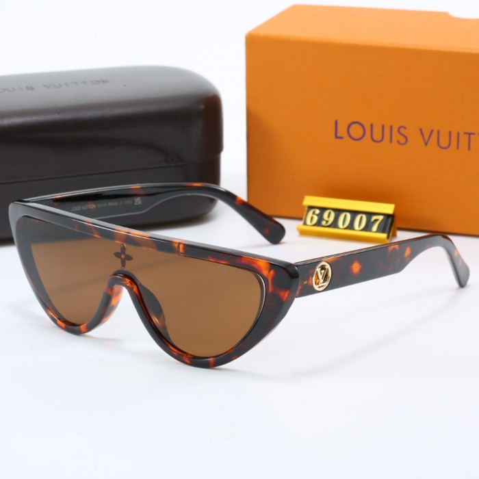 Blue light blocking sunglasses with the box and case ,G25-789-795