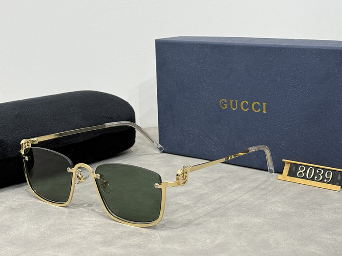 Blue light blocking sunglasses with the box and case ,G25-875-880