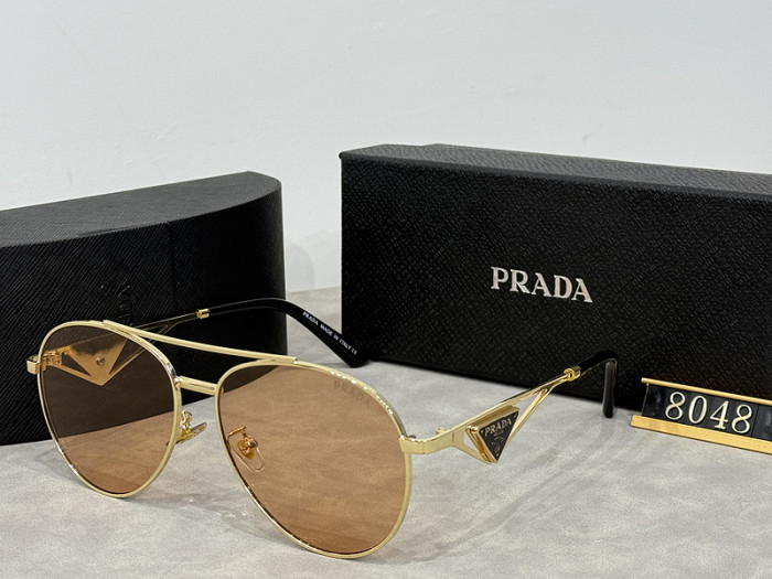 Blue light blocking sunglasses with the box and case ,G25-845-850
